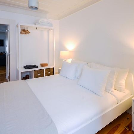 Sunny And Stylish Apartment - 11 Min To The Center Lisboa Eksteriør billede